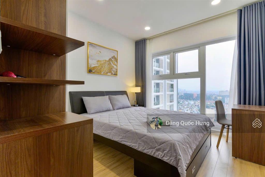 Cho thuê căn hộ hùng vương plaza, dt 135m2, 2pn, 3wc, chủ cho thuê nhanh giá 22tr/th