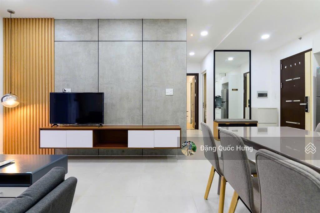 Cho thuê căn hộ hùng vương plaza, dt 135m2, 2pn, 3wc, chủ cho thuê nhanh giá 22tr/th