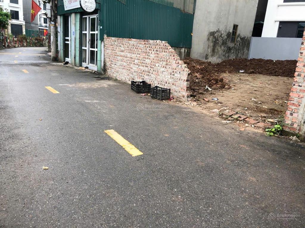 Tôi phải bán mảnh đất ông bà để lại, tôi khóc rất cả ngày lẫn đêm 2,366tỷ bao sổ