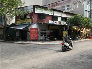 880 triệu, nhà cấp 4 lô góc ô tô tránh cần bán gấp để đi nước ngoại định cư trong tuần này