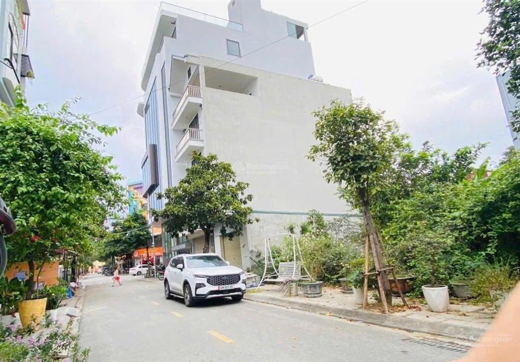 Cần tiền mở rộng cơ sở kinh doanh nên em bán gấp lô đất ông bà để lại 1,8 tỷ tr 100m2 bao sổ đỏ