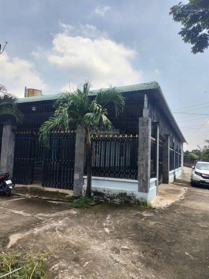 Bán nhà đất biệt thự lô góc kế bên ubnd tân triều