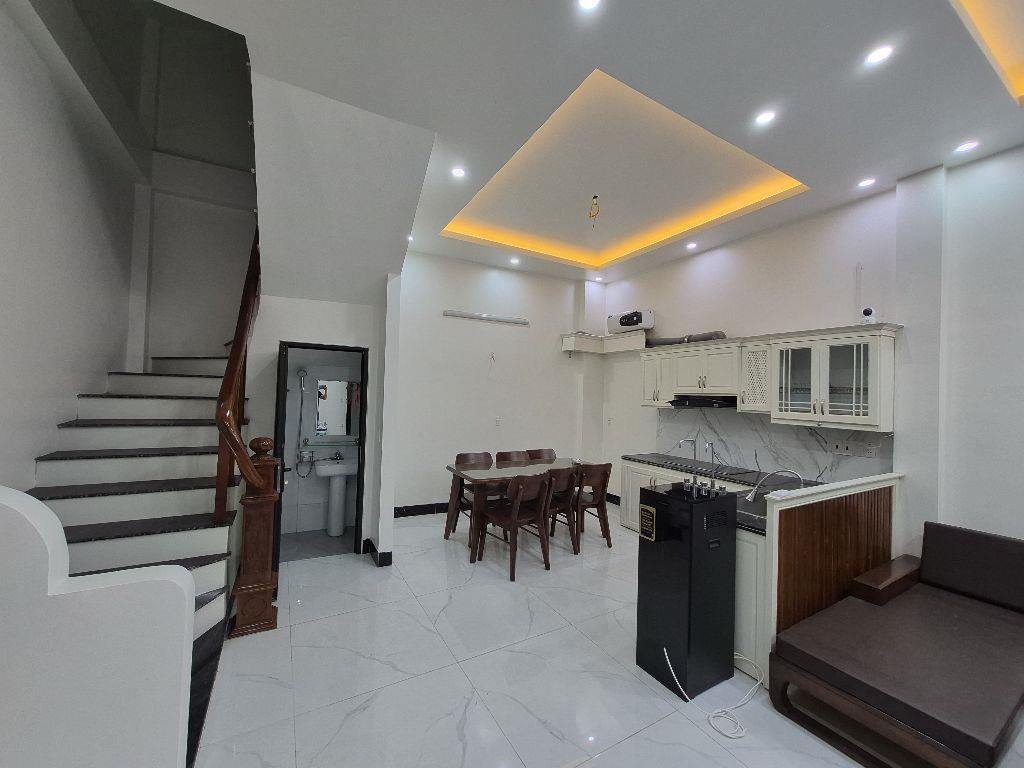 BÁN NHÀ 2.35 TỶ 3 TẦNG 45M2 ( TÂY NAM ) NGÕ ĐƯỜNG TRƯỜNG CHINH 
