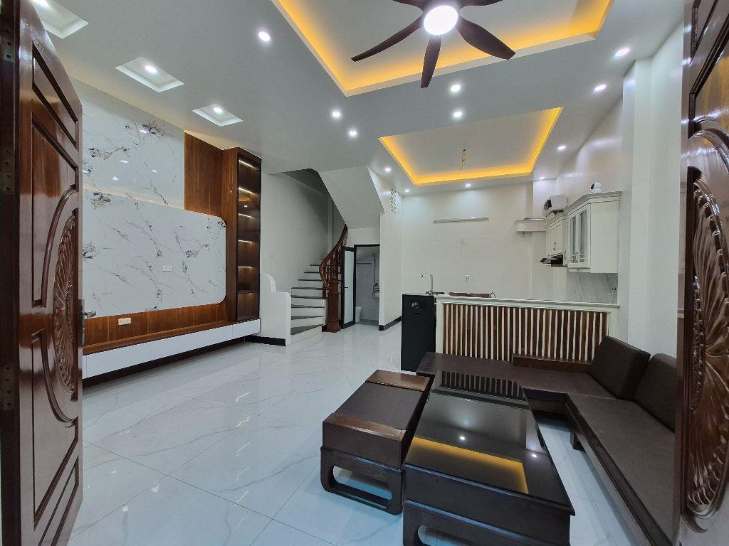 BÁN NHÀ 2.35 TỶ 3 TẦNG 45M2 ( TÂY NAM ) NGÕ ĐƯỜNG TRƯỜNG CHINH 