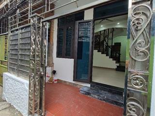 BÁN NHÀ 2.25 TỶ 3 TẦNG 41M2 NGÕ THÔNG GIỮA KHU BÃI VƯỢT 