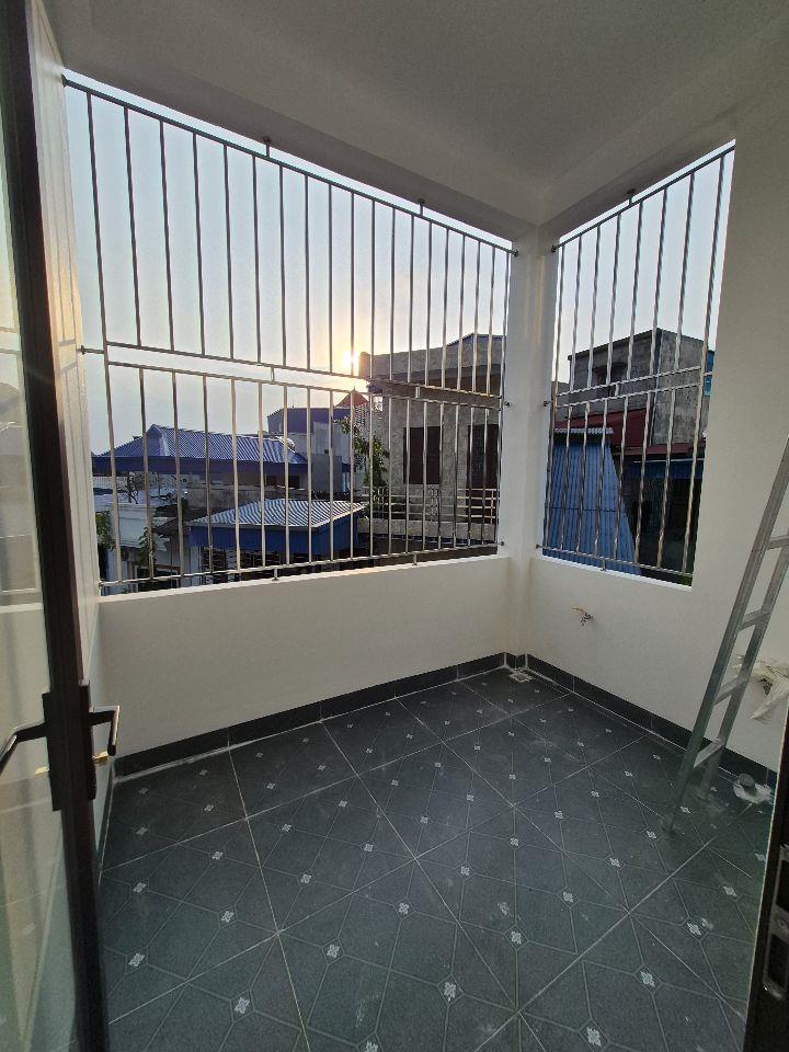 BÁN NHÀ ĐẸP 2.45 TỶ 3 TẦNG 45M2 ( HƯỚNG ĐÔNG ) NGAY HỒ VỊ XUYÊN 
