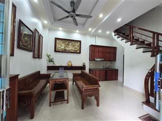 BÁN NHÀ ĐẸP GIÁ RẺ 1.5 TỶ 3 TẦNG TẶNG FULL ĐỒ NGAY GẦN CẦU ĐÒ QUAN 