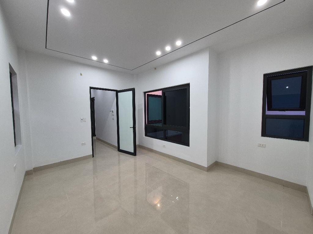 BÁN NHÀ ĐẸP 1.88 TỶ 3 TẦNG 72M2 ( TÂY NAM ) NGÕ TRẦN THÁI TÔNG 
