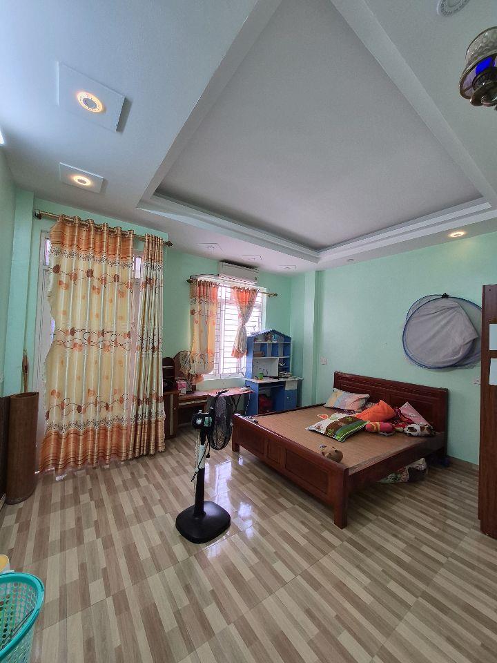 BÁN NHÀ ĐẸP 1.85 TỶ 3 TẦNG 43M2 NGÕ RỘNG ĐẸP ĐƯỜNG TÔ HIẾN THÀNH 