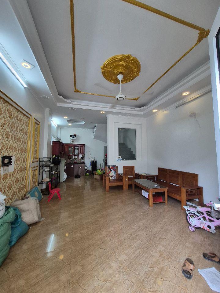 BÁN NHÀ ĐẸP 1.85 TỶ 3 TẦNG 43M2 NGÕ RỘNG ĐẸP ĐƯỜNG TÔ HIẾN THÀNH 