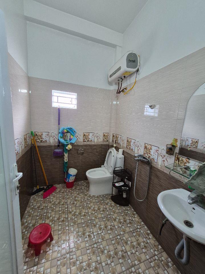 BÁN NHÀ ĐẸP 1.85 TỶ 3 TẦNG 43M2 NGÕ RỘNG ĐẸP ĐƯỜNG TÔ HIẾN THÀNH 
