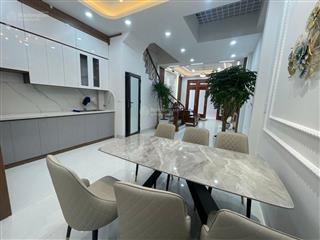 Bán nhà ô tô đỗ cửa trung tâm thanh trì , full nội thất ngay gần phố vũ lăng , sầm uất