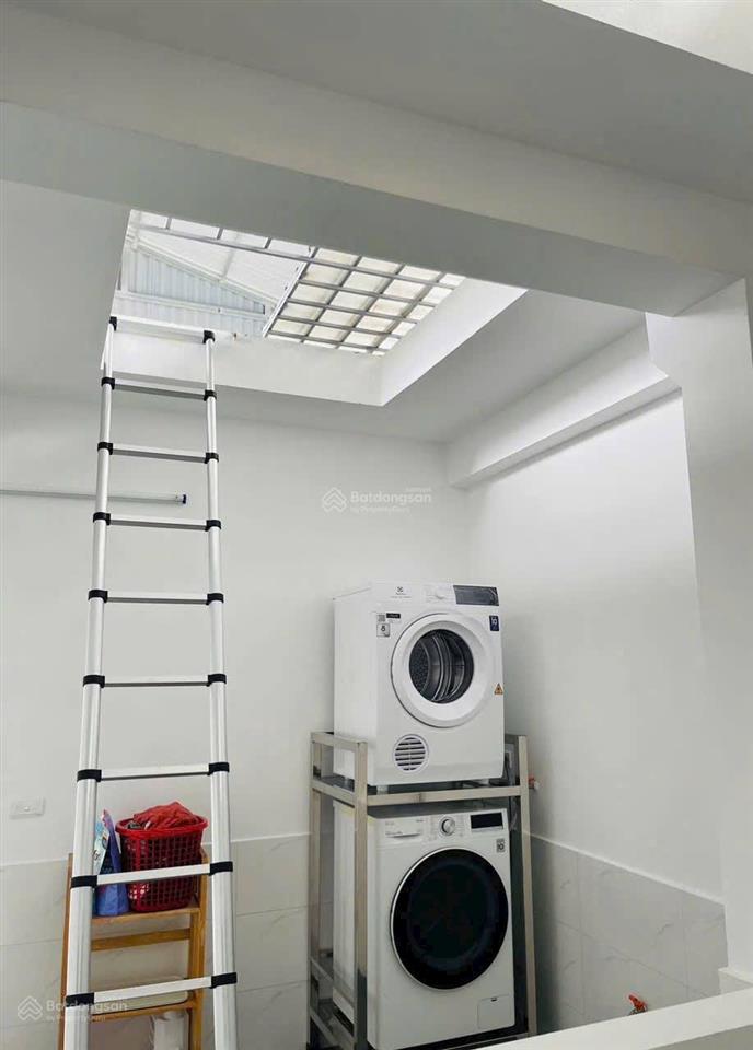 Bán nhà vĩnh quỳnh gần trường  dt 42 mét đầy đủ nội thất ở ngay