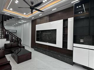 Bán nhà tứ hiệp 6 tầng ở ngay, nhà đẹp mới, ngay gần khu tái định cư