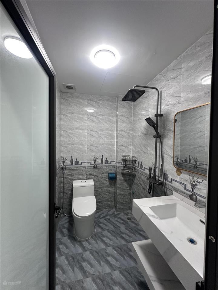Giảm 300 triệu. cần bán nhà vĩnh quỳnh 46 mét xây mới, nhà đẹp ngõ rộng, có 5 phòng ngủ