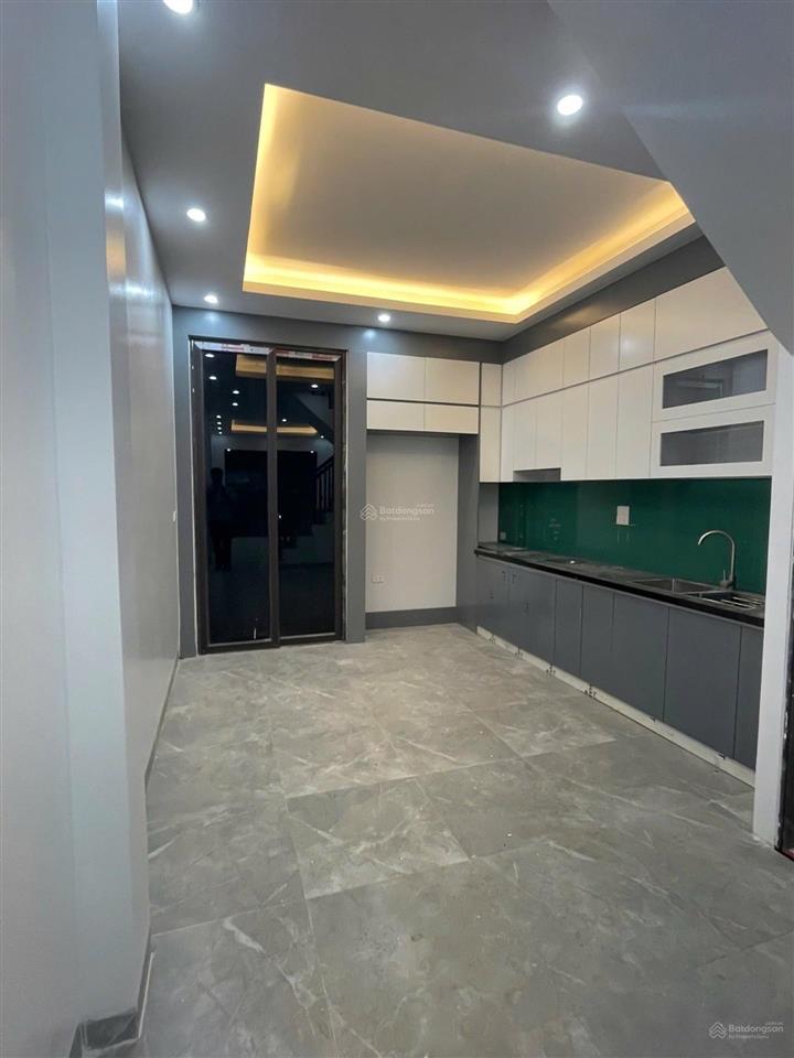 Giảm 300 triệu. cần bán nhà vĩnh quỳnh 46 mét xây mới, nhà đẹp ngõ rộng, có 5 phòng ngủ