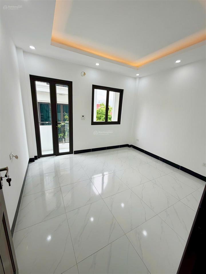 Nhà đẹp trung tâm thanh trì / gần bv đa khoa thanh trì / ở ngay