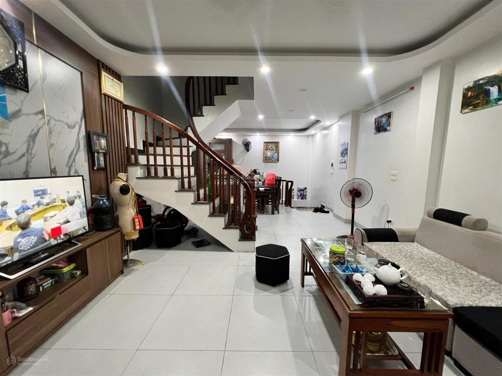 Bán nhà ngọc hồi 45m², gara ô tô vào nhà