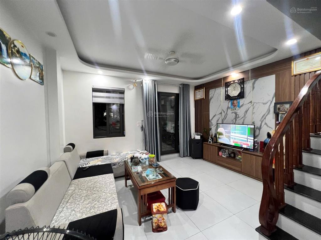 Bán nhà ngọc hồi 45m², gara ô tô vào nhà