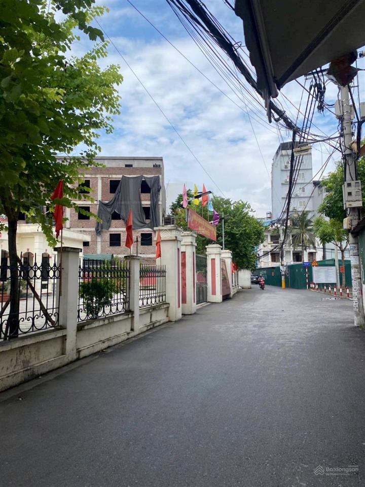 Bán nhà lô góc ô tô, kinh doanh / hàng xóm linh đàm, gần bx nước ngầm