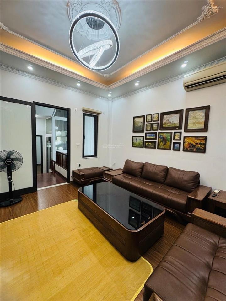 Bán nhà lô góc / ngay linh đàm / hoàng liệt / 42 mét kinh doanh được.