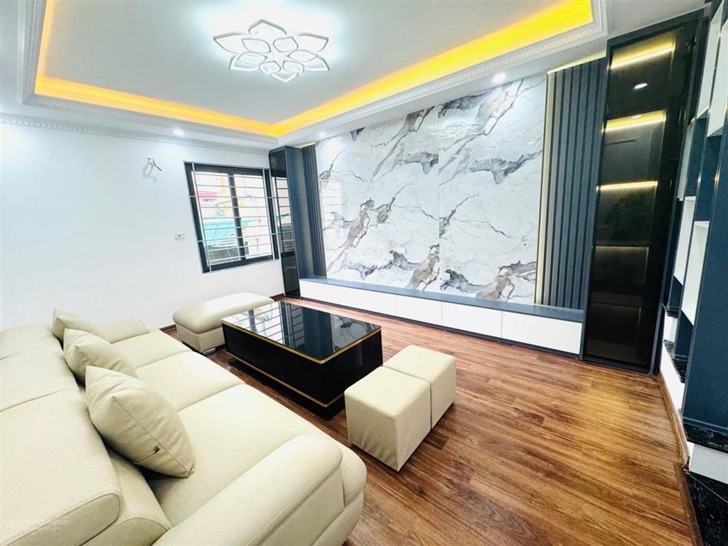 Bán nhà ngay thị trấn văn điển, 55m2 xây mới, gần chợ ở ngay