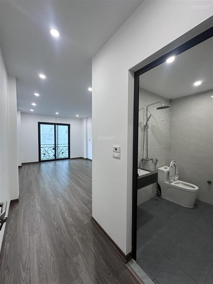 Bán nhà riêng 42 m2 có thang máy / ngay vũ lăng ngũ hiệp