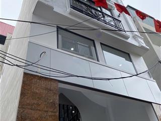 Nhà đẹp 45 mét ngay ngọc hồi thanh trì. xây mới thiết kế hiện đại trần cao 5 mét
