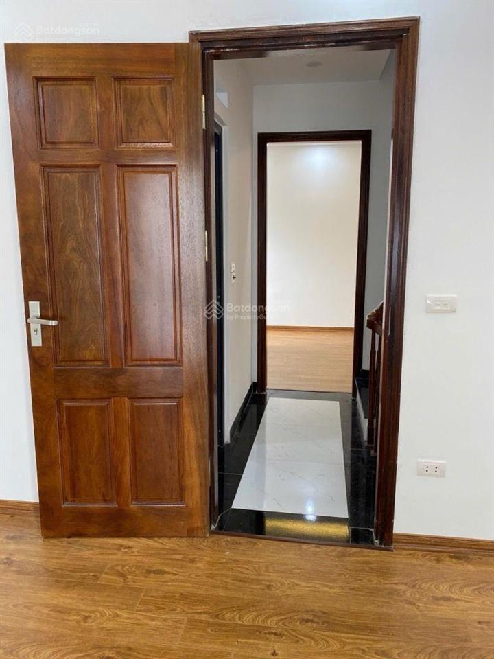 Nhà đẹp 45 mét ngay ngọc hồi thanh trì. xây mới thiết kế hiện đại trần cao 5 mét
