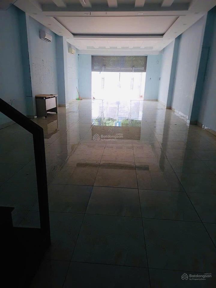 Bán nhà phố đường iii gồm 6pn, 6wc, 156m2, 20 tỷ ở đường 30m, khang điền, phước long b, quận 9