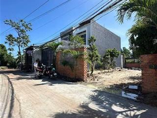 Đất rộng 241m2  ngang 9m (có 135m2 thổ cư), đường ôtô, thích hợp xây biệt thự, nhà vườn