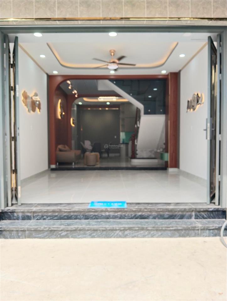 Bán nhà sổ hồng hoàn công, sân ôtô & 4pn, 4wc, hẻm ôtô 5m gần chợ tại bình chuẩn, 4,3 tỷ