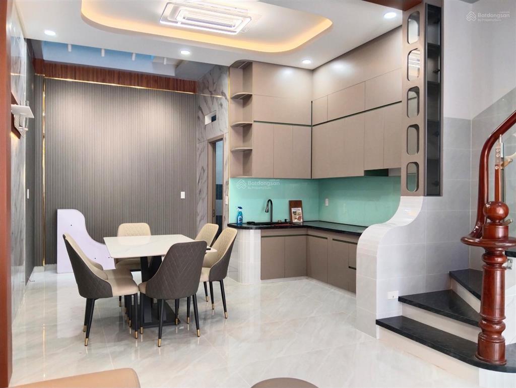 Bán nhà sổ hồng hoàn công, sân ôtô & 4pn, 4wc, hẻm ôtô 5m gần chợ tại bình chuẩn, 4,3 tỷ