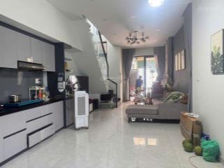 Cho thuê nhà lầu trệt  full nội thất 3pn  102m2 hẻm xe tải  sân ôtô