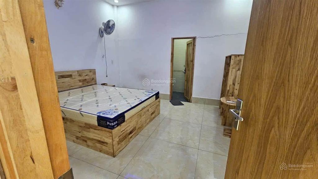 Cho thuê phòng trọ  dt 20m2  full nội thất