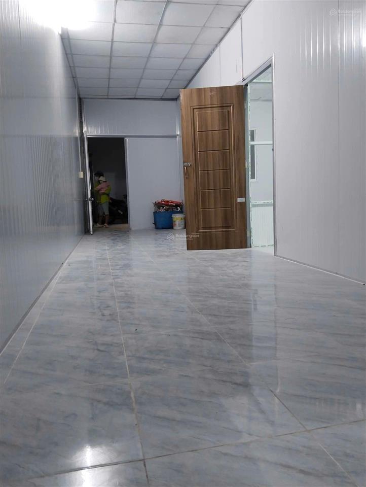 Phòng trọ rộng rãi có 2pn, phòng khách, bếp và wc đầy đủ, hẻm ô tô, giá chỉ 3tr