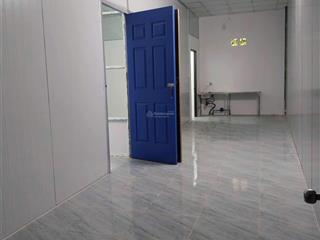 Phòng trọ rộng rãi có 2pn, phòng khách, bếp và wc đầy đủ, hẻm ô tô, giá chỉ 3tr