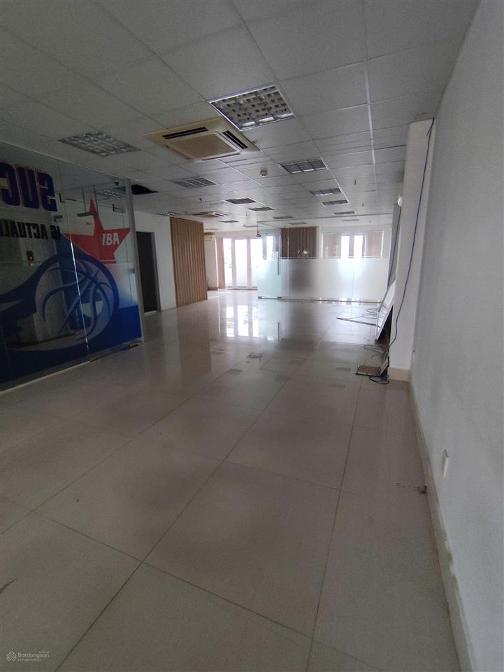 Cho thuê văn phòng mặt tiền đường xuân thuỷ phường thảo điền ,dt 150m2 giá 47 triệu /tháng