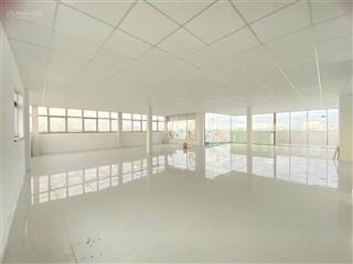 Cho thuê văn phòng đường huỳnh văn bánh, p11, quận phú nhuận  dt 150m2 giá 40 triệu/tháng.