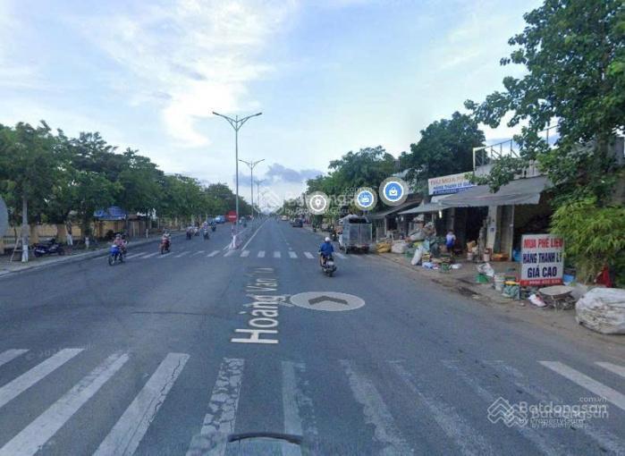 Cần bán lô đất hiếm 2100m2 mặt tiền đường hoàng văn thái