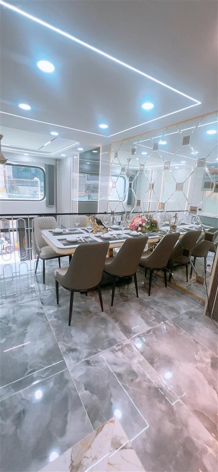 Bán nhà riêng 4pn, 5wc, 52m2 ở phường 11, gò vấp, có thang máy, hẻm xe hơi. 8,49 tỷ vnd