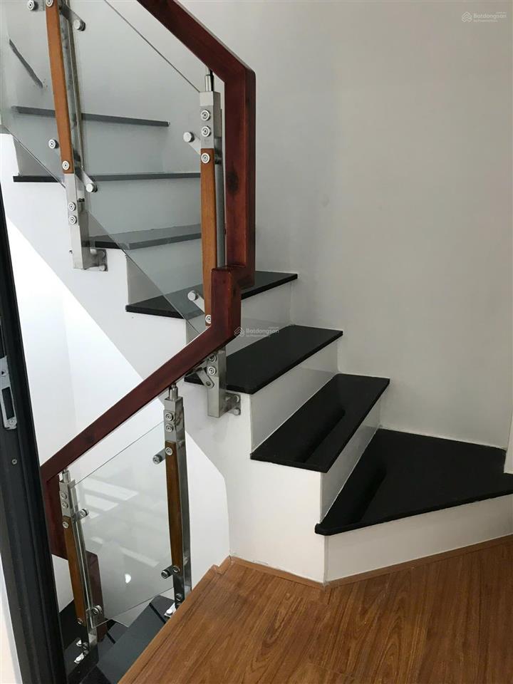 Nhà vị trí đẹp cách hẻm ô tô trần hưng đạo 1 căn nhà