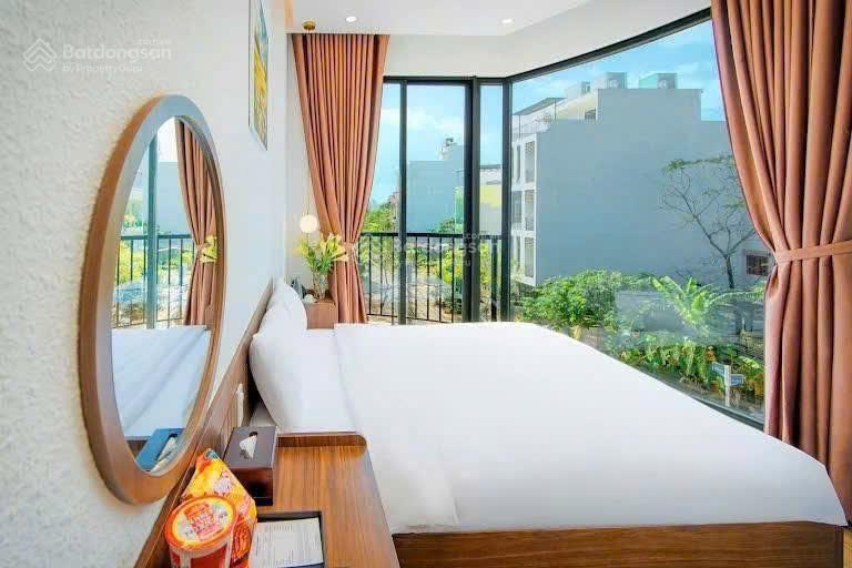 Bán tòa căn hộ siêu dòng tiền  góc 2 mặt tiền biển mỹ khê  20 phòng, dòng tiền 400 triệu/tháng