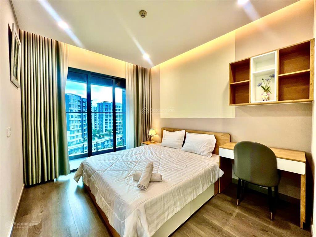 Bán nhanh căn hộ diamond alnata plus 85m2  2 phòng ngủ full nội thất giá 7 tỷ bao hết