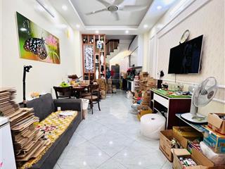 Nhà phân lô lê trọng tấn  ô tô tránh  hơn 13 tỷ