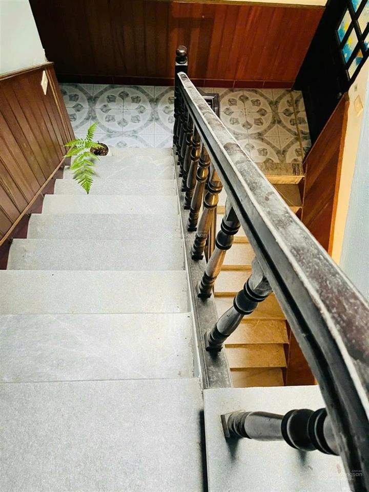 Nhà phân lô lê trọng tấn  hai mặt ngõ ô tô  gần phố  giá tốt