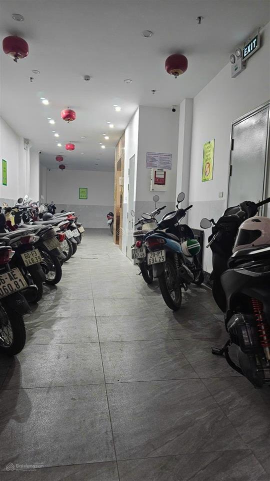 Tòa ccmn nguyễn lân 18p  vf3 đỗ cửa  vận hành sẵn  doanh thu 1,2 tỷ/năm