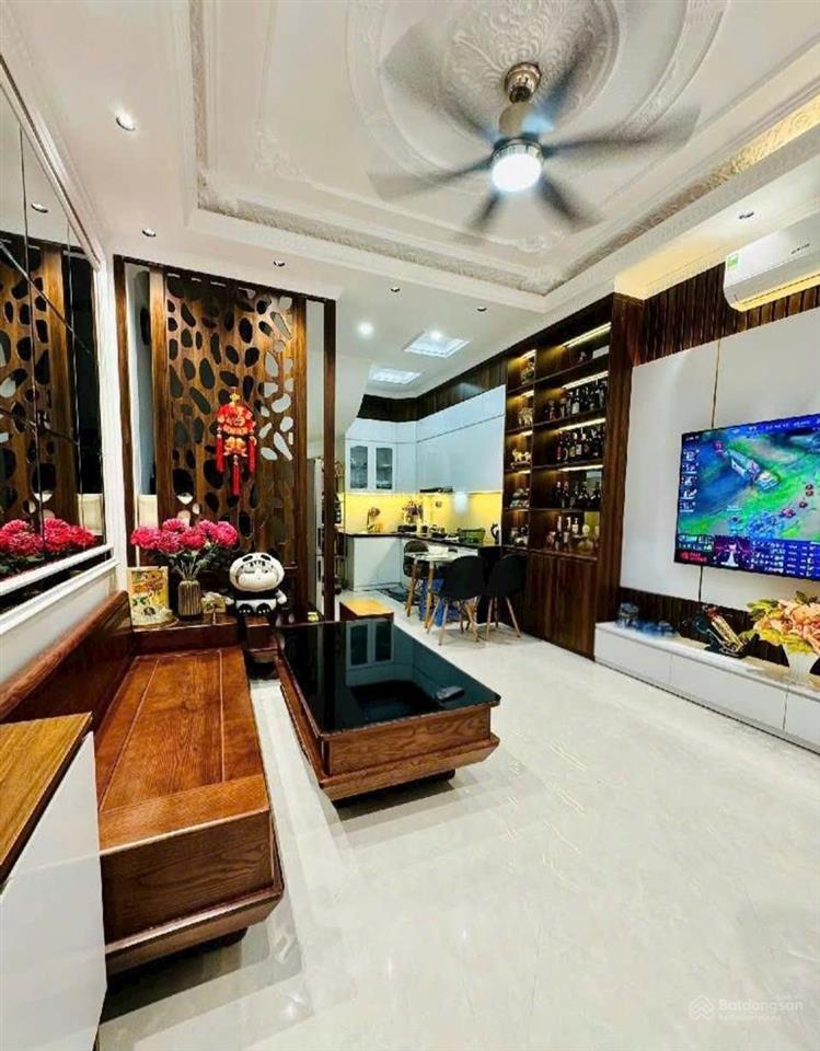 Nhà phân lô trường chinh  vỉa hè, ô tô tránh  hơn 16 tỷ
