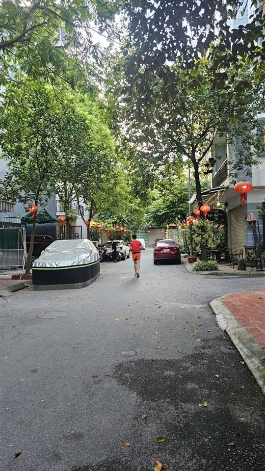 Nhà phân lô hoàng văn thái  lô góc  vỉa hè, ô tô tránh  kinh doanh đẳng cấp