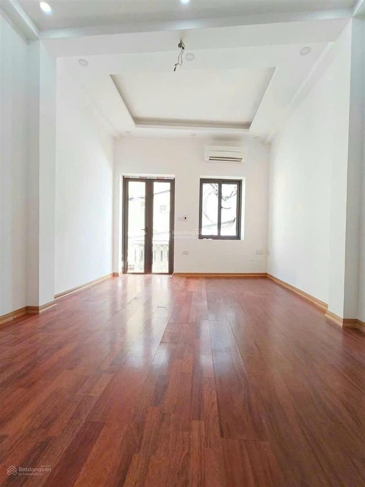 Nhà phân lô hoàng văn thái  lô góc  vỉa hè, ô tô tránh  kinh doanh đẳng cấp